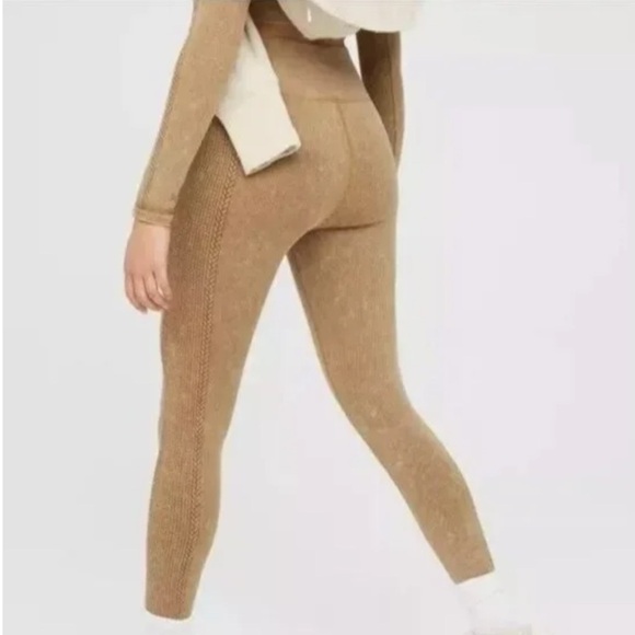 Aerie Offline Big Chill Seamless 7/8 Braided Leggings Size Small NEW - Picture 14 of 15